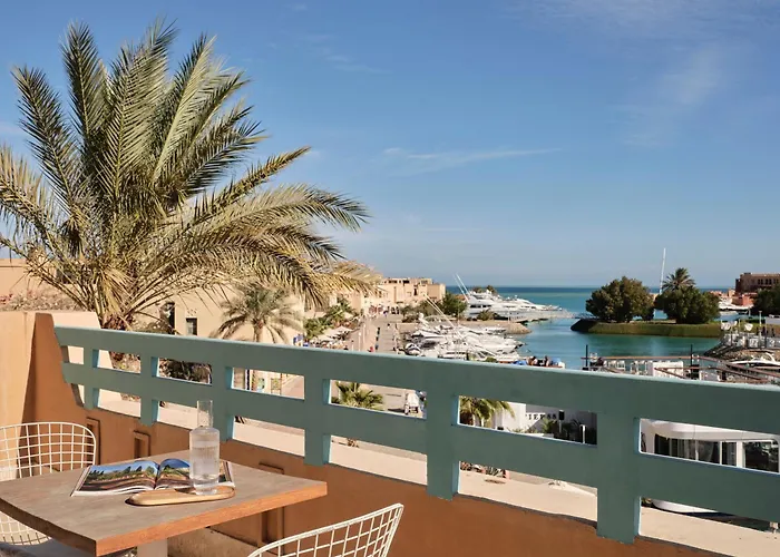 Captain\'S Inn Hotel