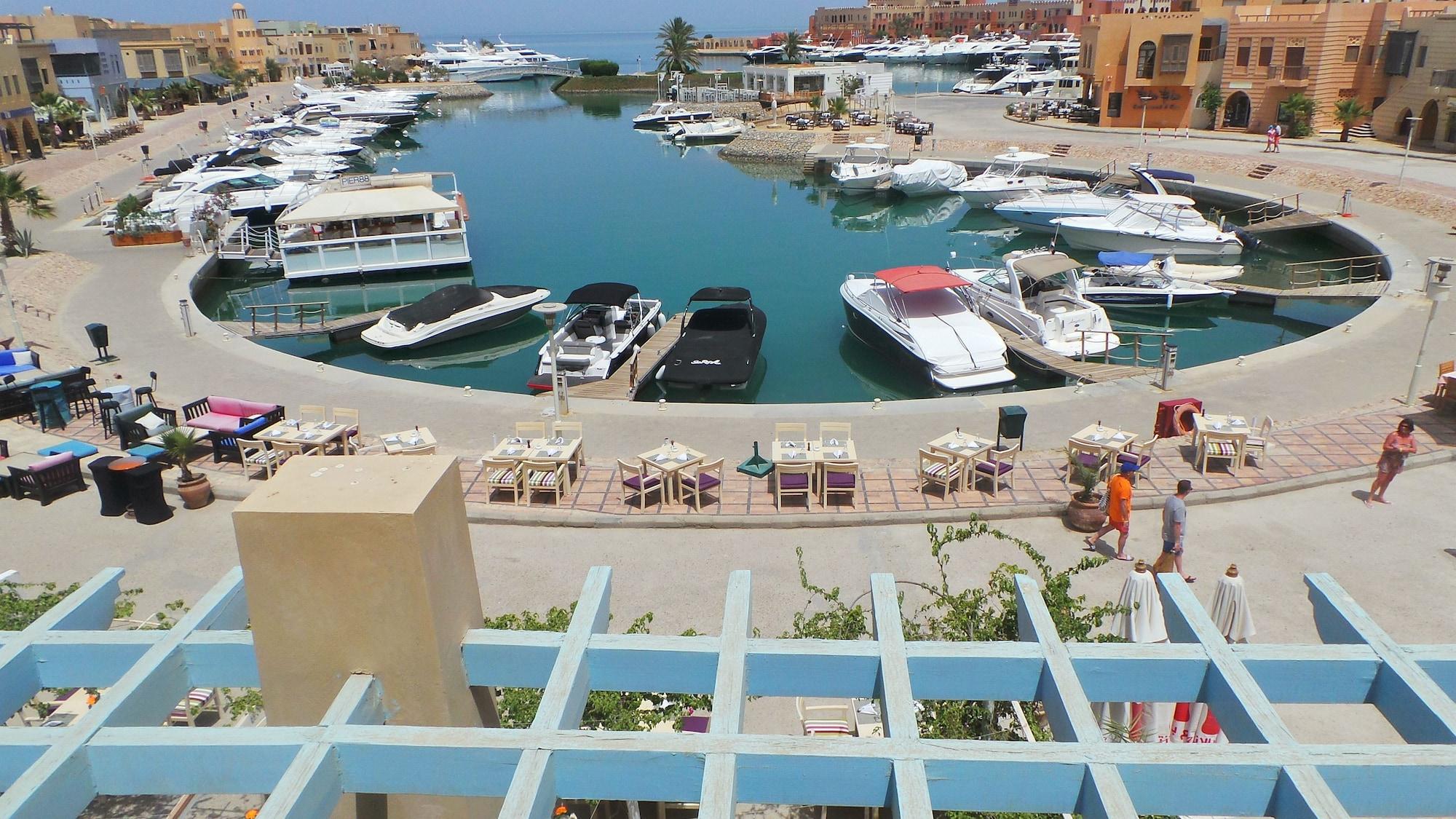 Captain's Fogadó Gurdaka